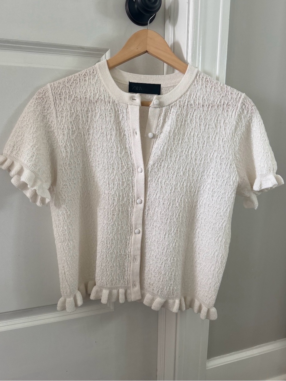 Zara sz S Cream Textured Short Sleeve Cardi/Worn Once